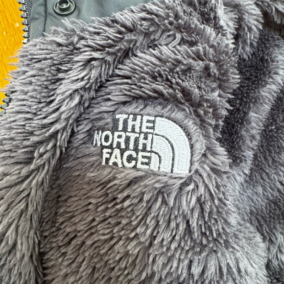 The North Face Burgundy Puffer Jacket - Reversible Size Youth Large - Picture 8 of 8